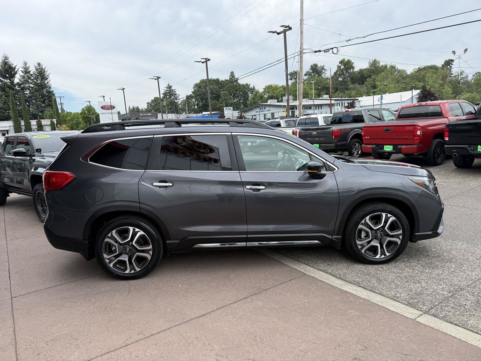 Used 2024 Subaru Ascent Touring w/ Popular Package #2 AWD/4WD image 7