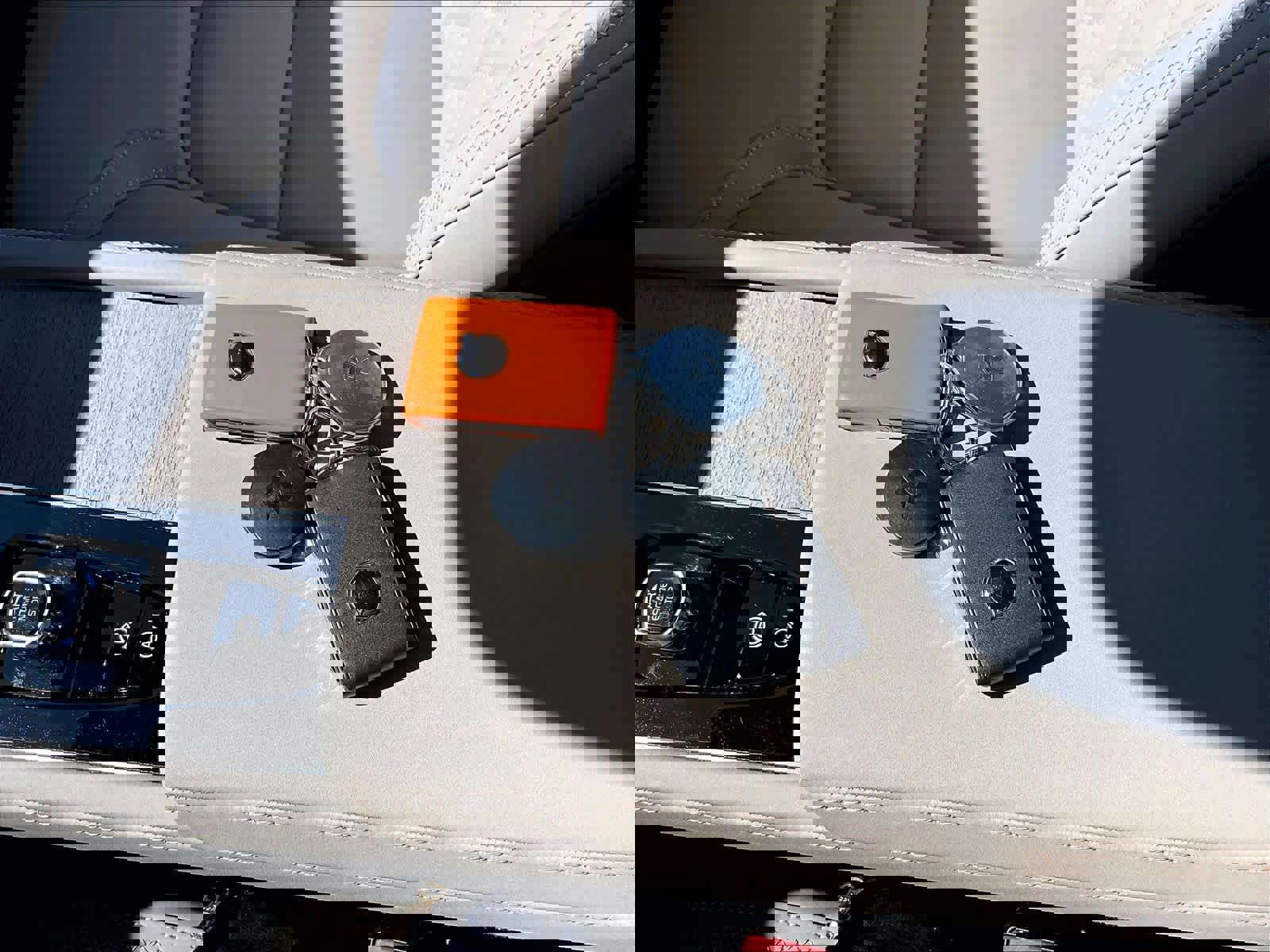 Used 2026 Volvo XC90 B6 Plus w/ Protection Package Premier image 14