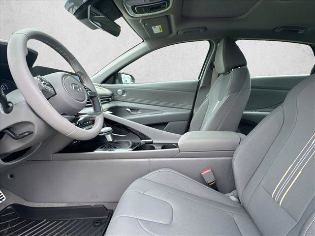 Certified 2026 Hyundai Elantra SEL Sport Premium FWD image 4