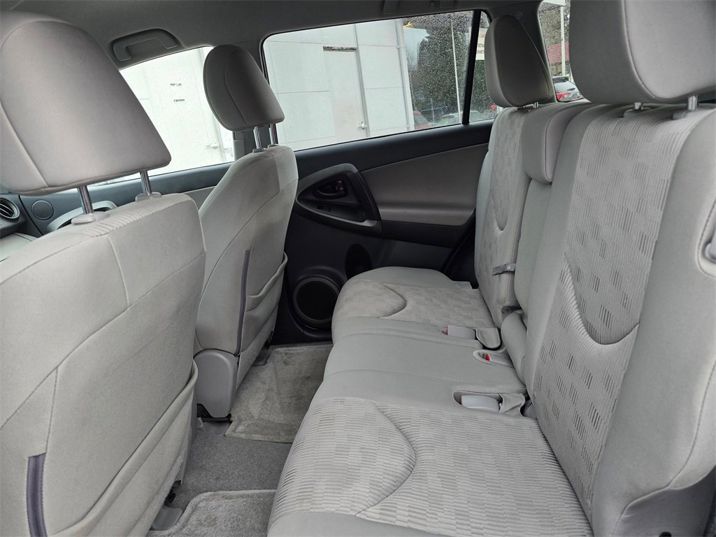 Used 2012 Toyota RAV4 FWD image 18