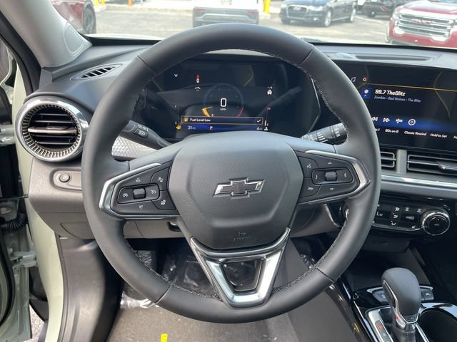 New 2026 Chevrolet Trax ACTIV w/ Sunroof Package FWD image 14