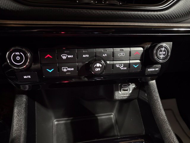 Used 2023 Jeep Compass Trailhawk w/ Trailhawk Convenience Group AWD/4WD image 14