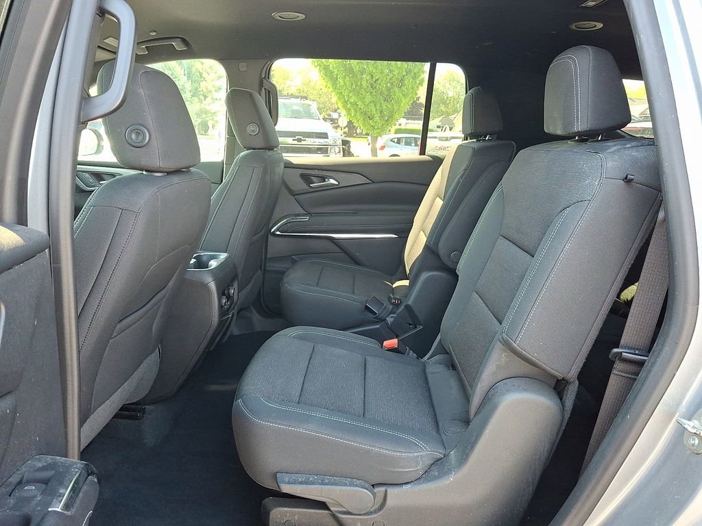 Used 2024 Chevrolet Traverse LT AWD/4WD image 12