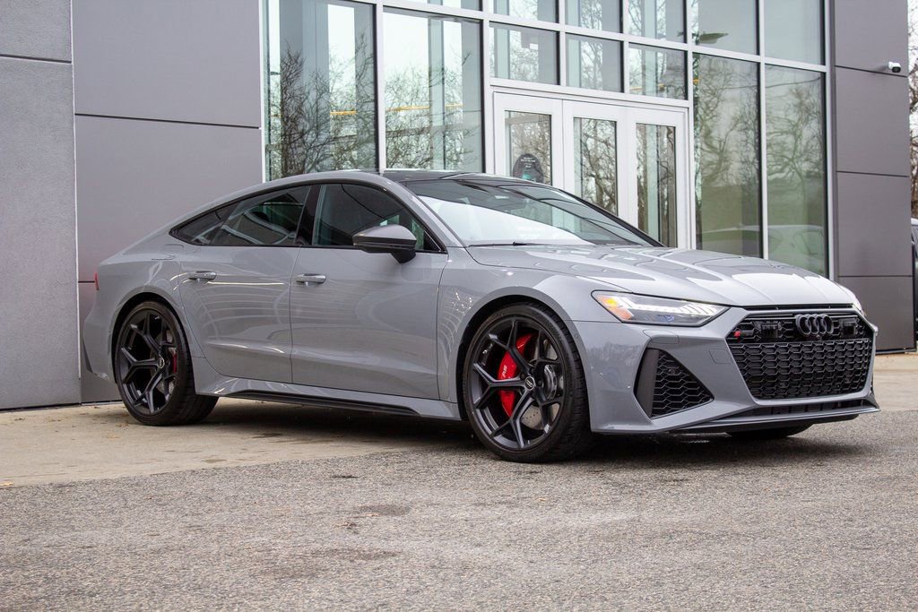 Used 2026 Audi RS 7 Performance image 3