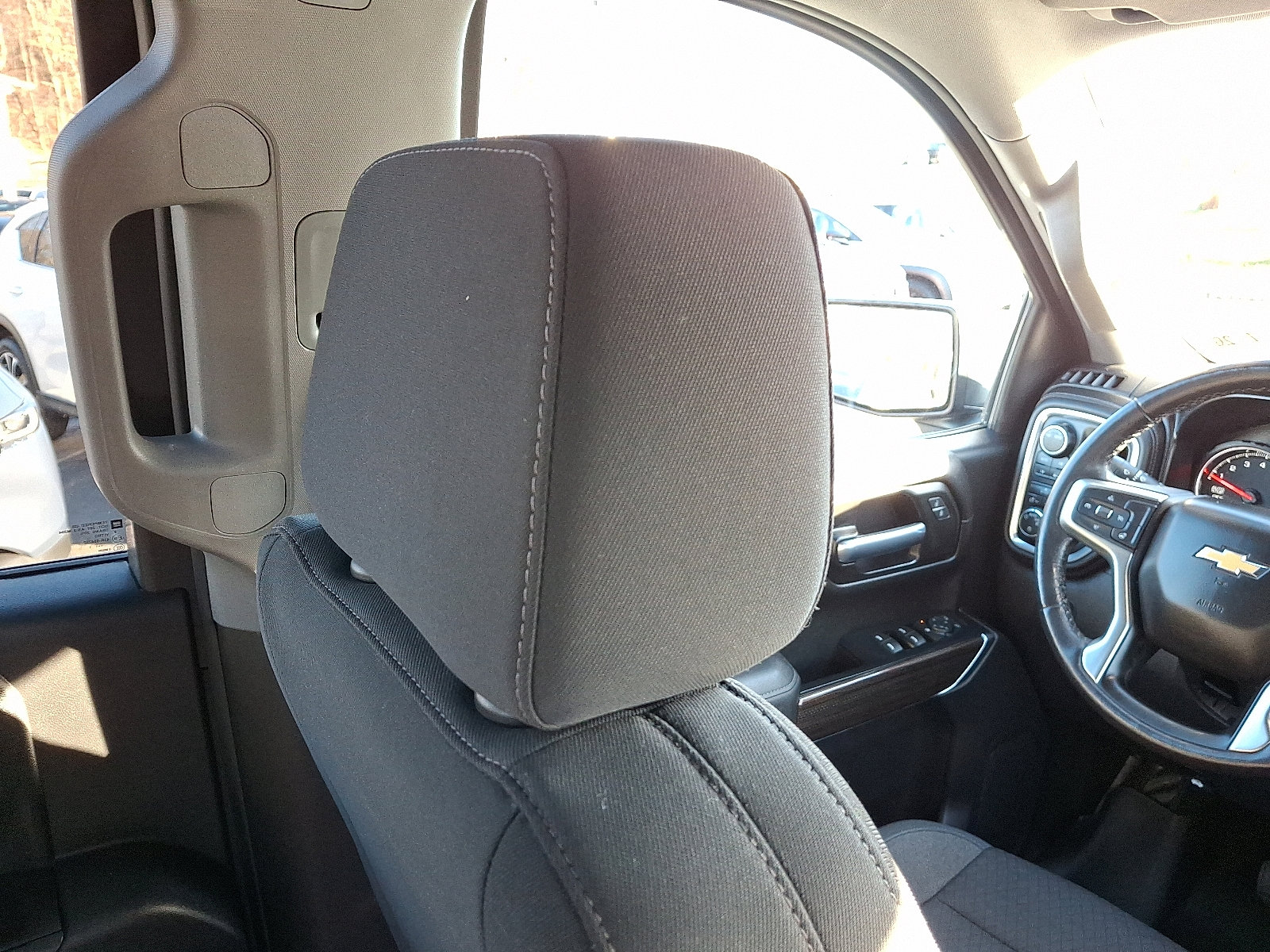 Used 2021 Chevrolet Silverado 1500 LT image 13