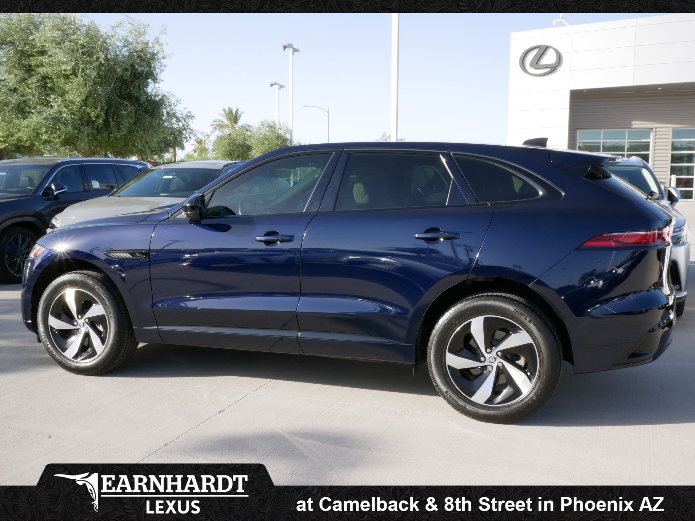 Used 2025 Jaguar F-PACE R-Dynamic S AWD/4WD image 5