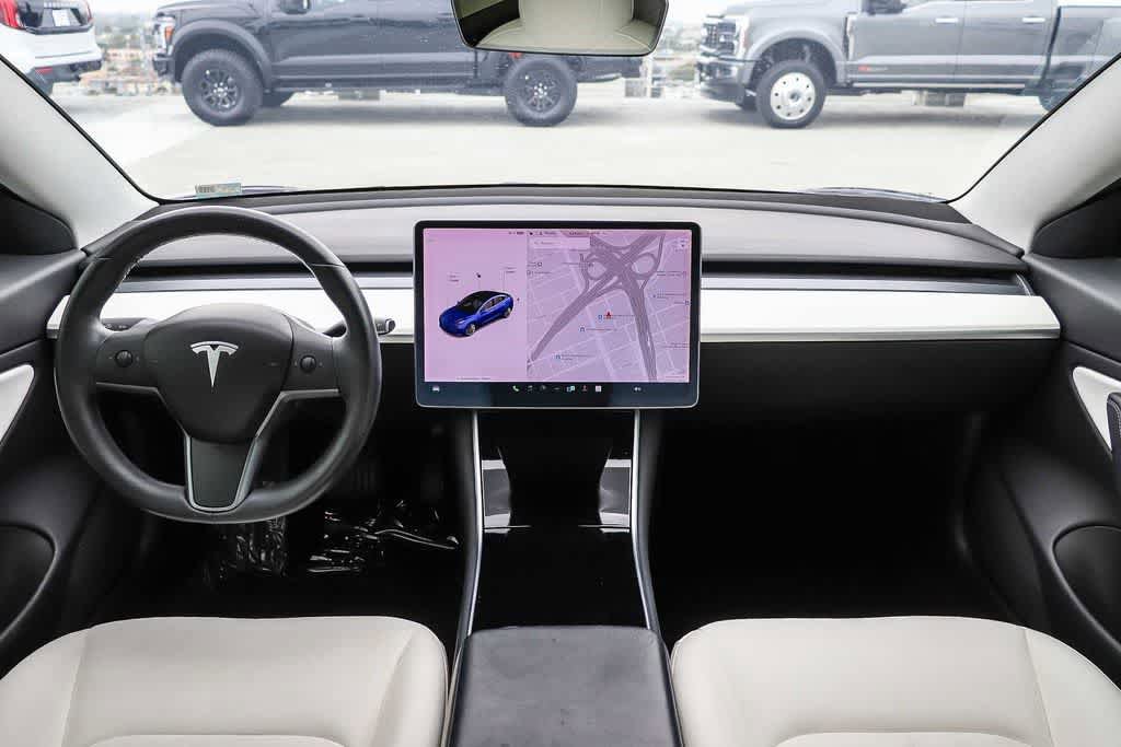 Used 2018 Tesla Model 3 Mid Range RWD image 12