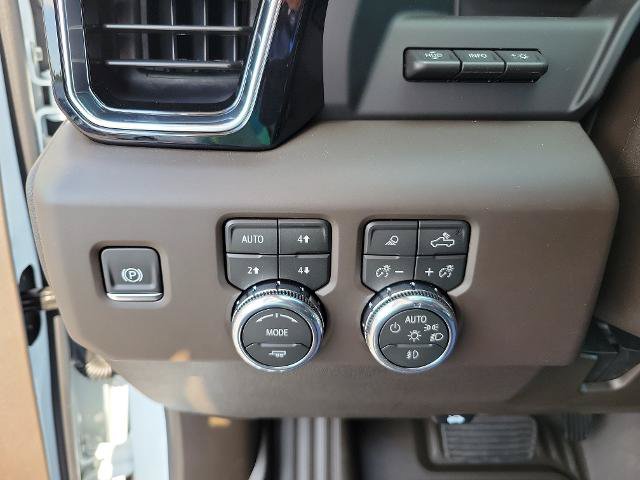 New 2026 GMC Sierra 2500 Denali w/ Denali Reserve Package AWD/4WD image 25