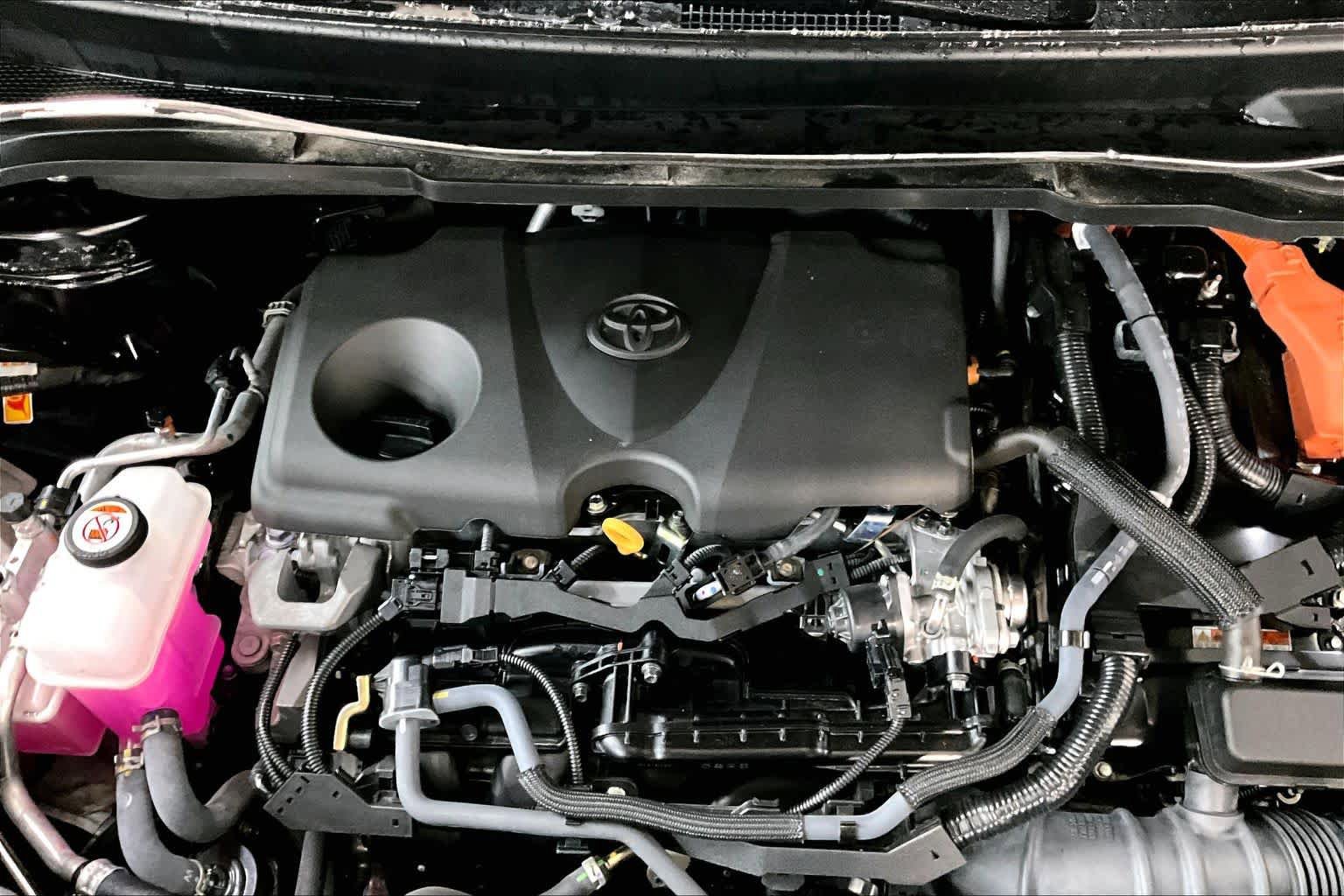 Used 2025 Toyota Sienna Platinum AWD/4WD image 33