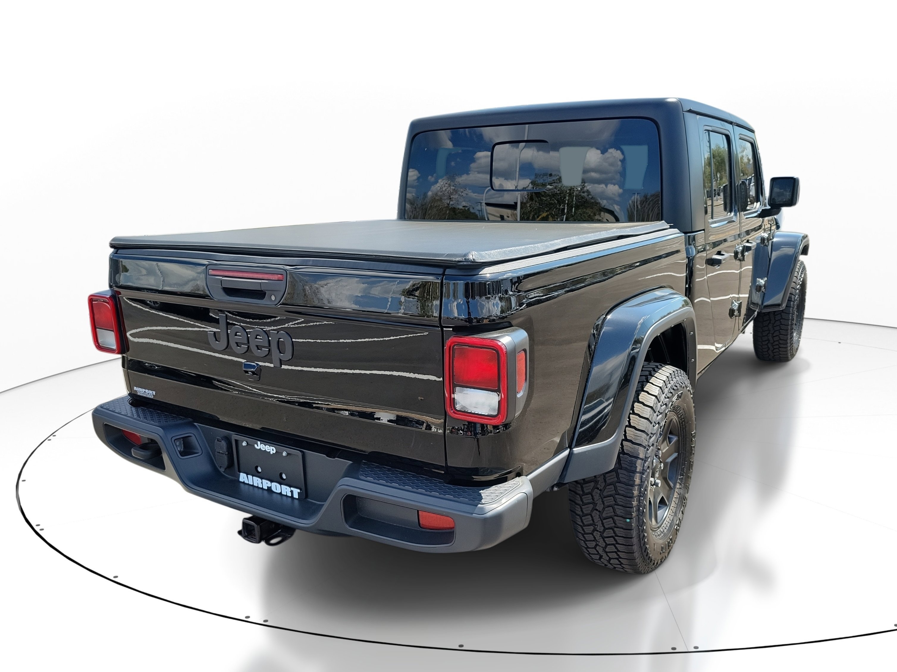 Used 2022 Jeep Gladiator Sport image 6