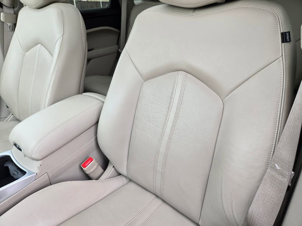 Used 2013 Cadillac SRX Luxury image 14