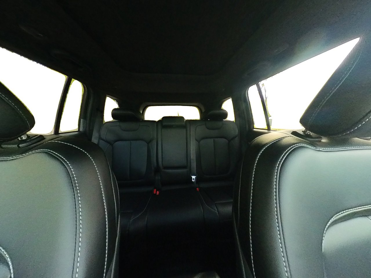 New 2025 Jeep Grand Cherokee Limited w/ Black Appearance Package image 41