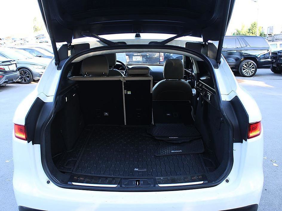 Used 2020 Jaguar F-PACE Prestige AWD/4WD image 8