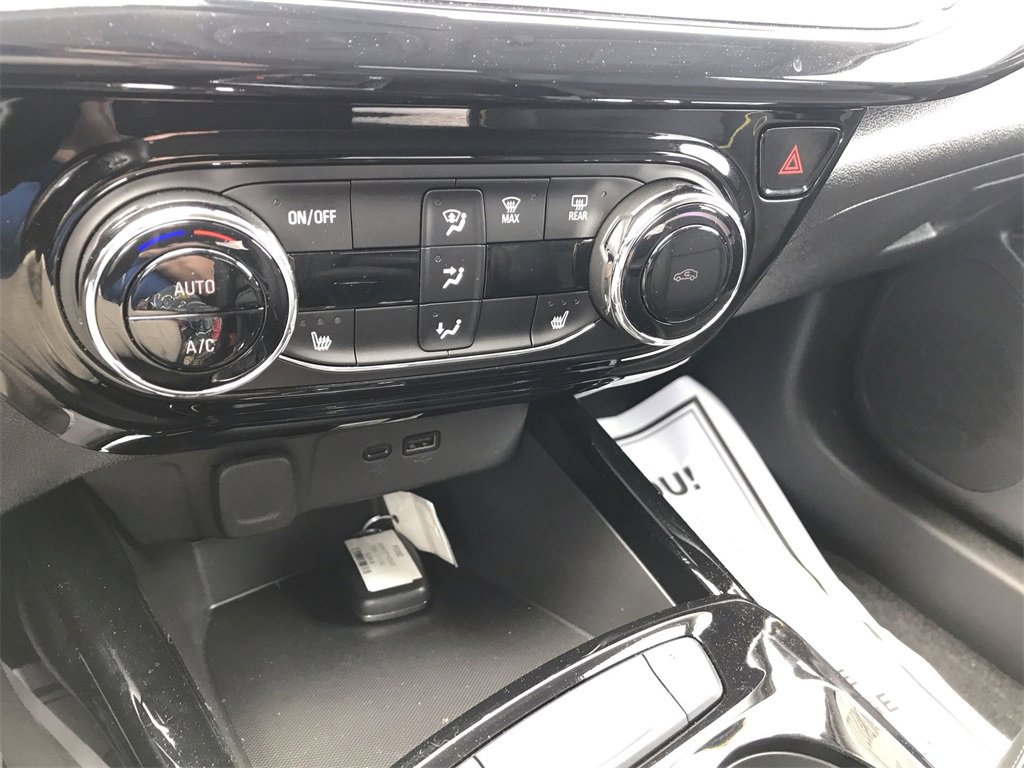 Used 2024 Chevrolet Trax ACTIV image 17