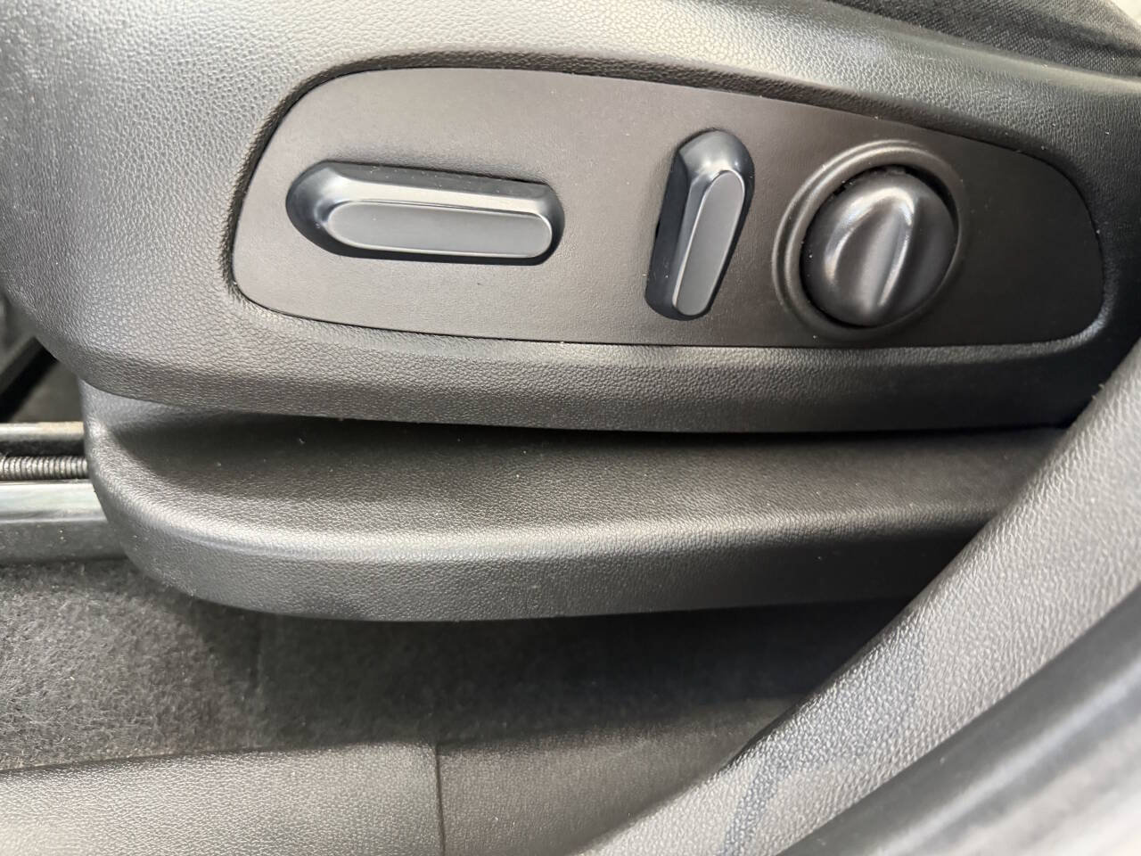 Used 2022 Chevrolet Equinox LS w/ LS Convenience Package AWD/4WD image 15