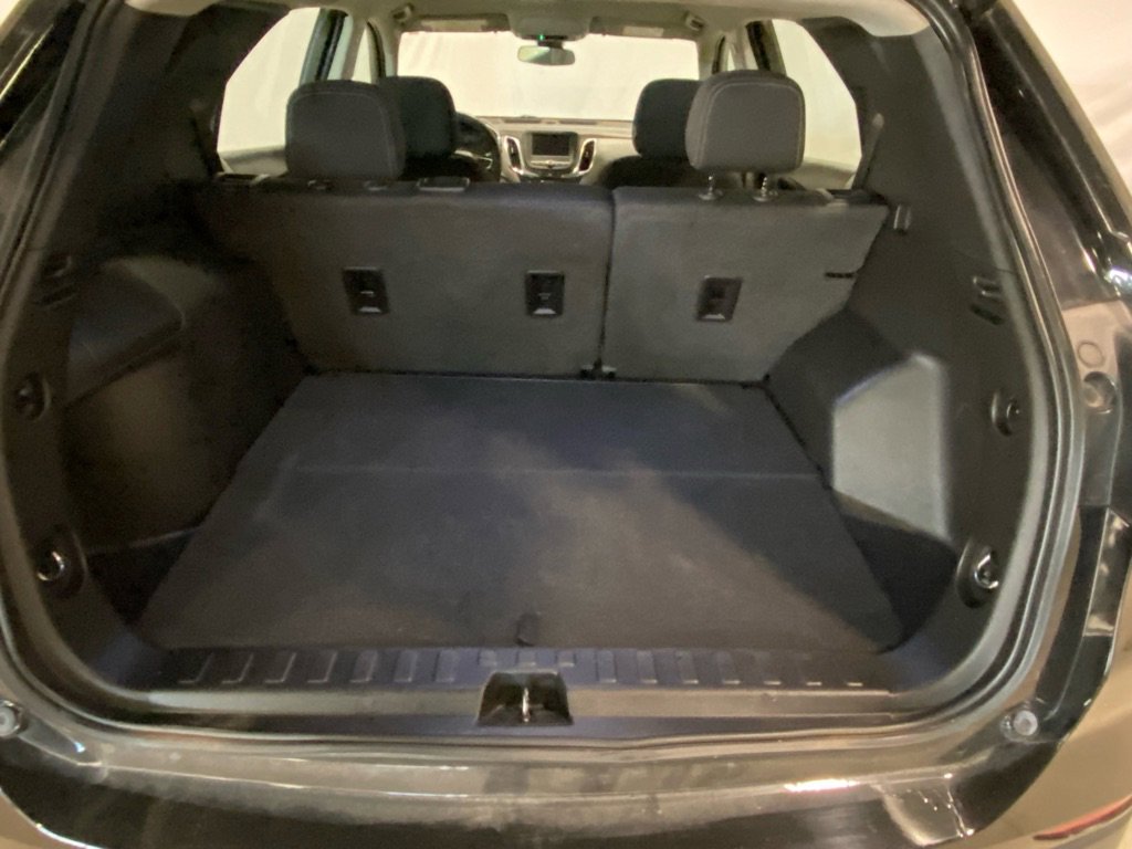 Used 2021 Chevrolet Equinox LS image 22