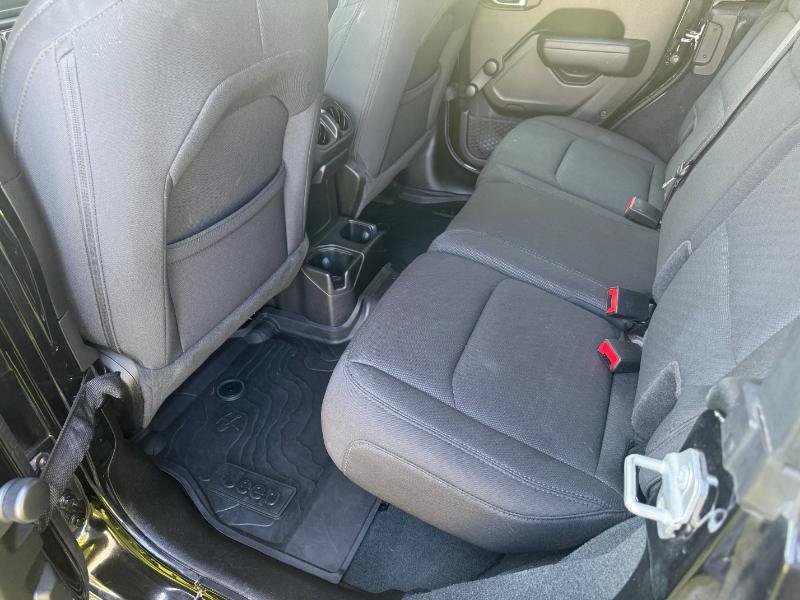 Used 2023 Jeep Wrangler Unlimited Sport AWD/4WD image 12