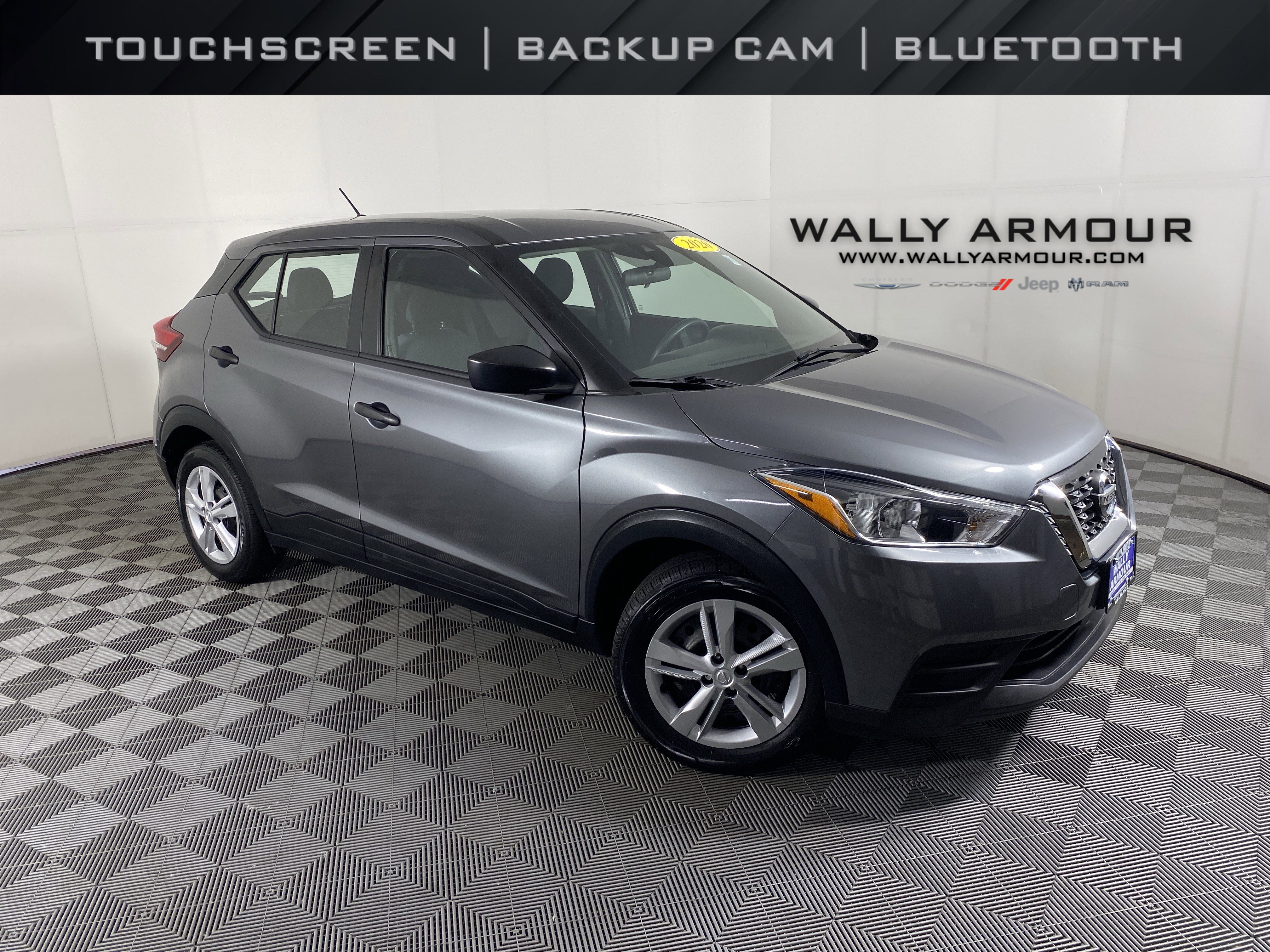 Used 2020 Nissan Kicks S FWD image 1