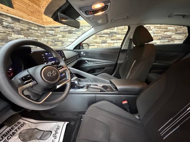 Certified 2023 Hyundai Elantra SEL w/ Cargo Package FWD image 13