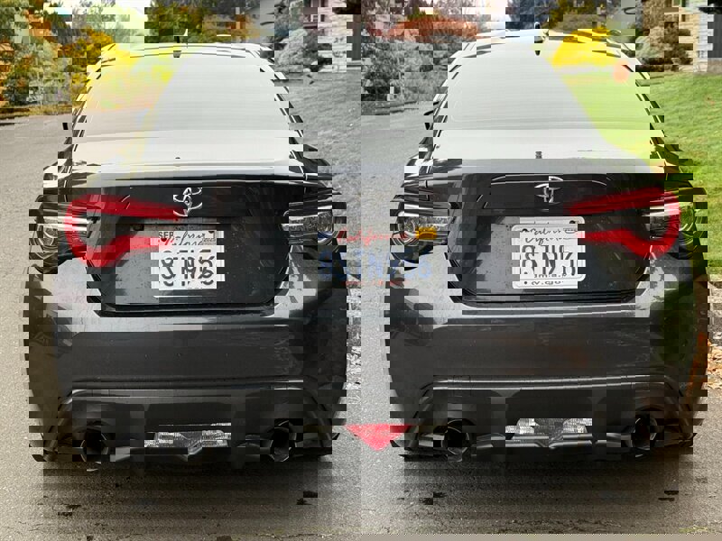 Used 2017 Toyota 86 image 5