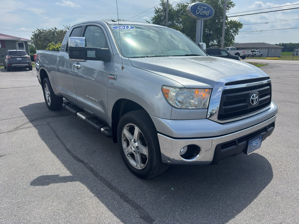 Used 2013 Toyota Tundra 4x4 Double Cab w/ SR5 Pkg image 3