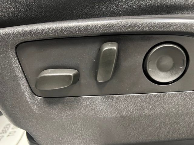 Used 2025 GMC Sierra 3500 SLT image 15