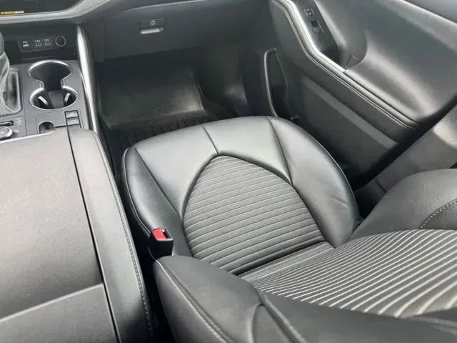 Used 2024 Toyota Highlander XSE AWD/4WD image 22