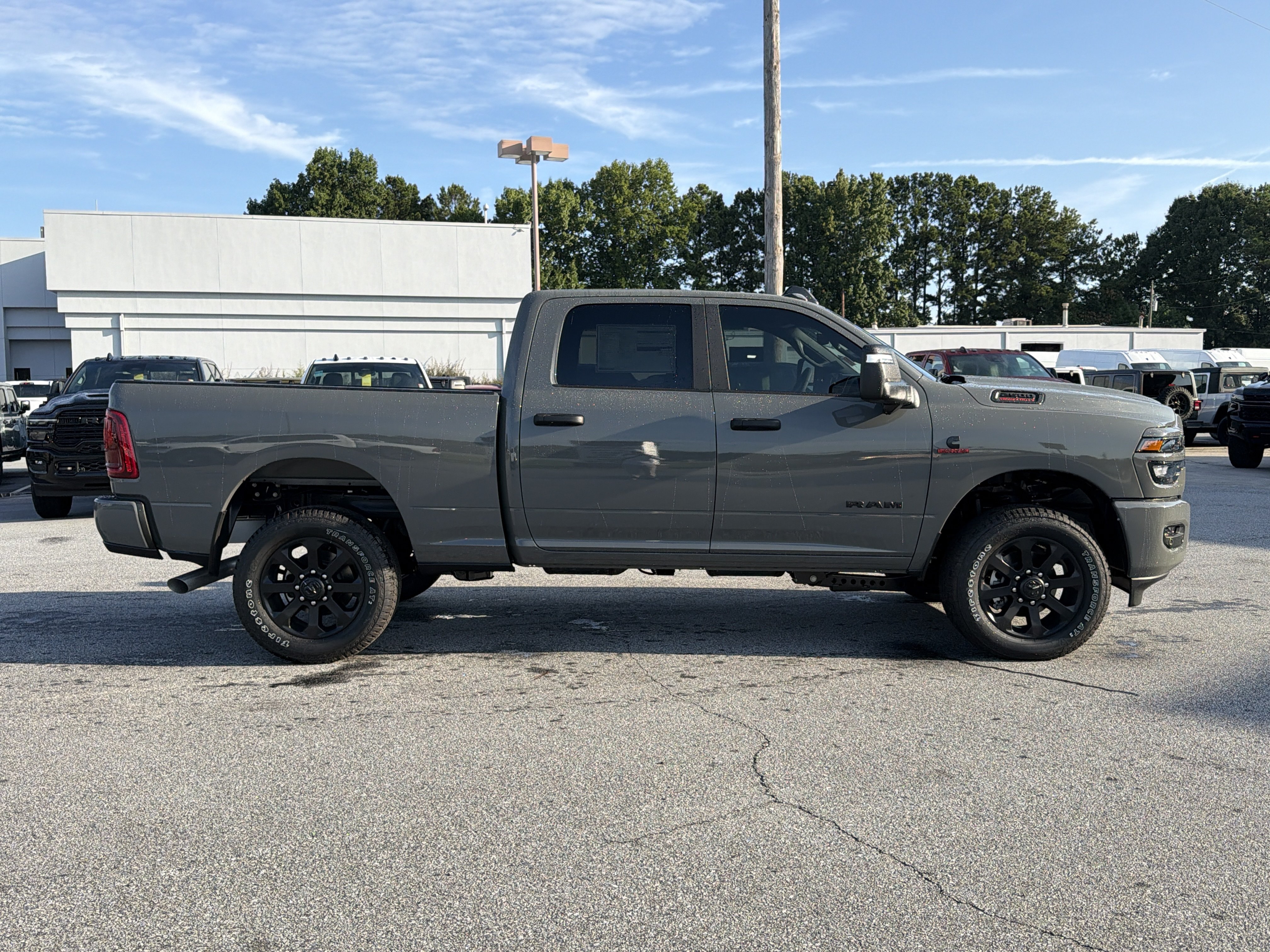 New 2026 RAM 2500 Big Horn AWD/4WD image 4