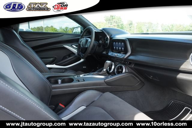 Used 2020 Chevrolet Camaro SS RWD image 15