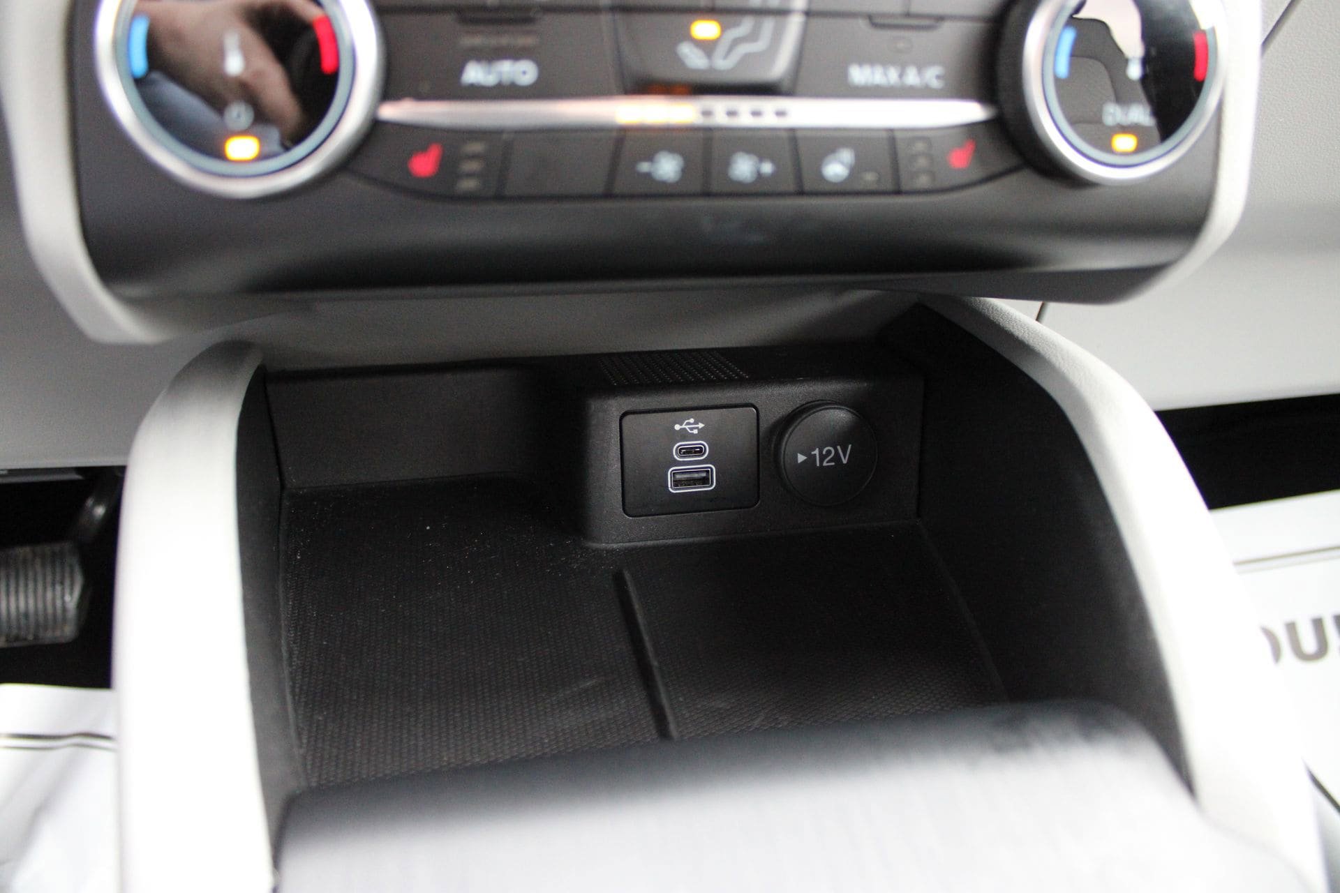 Used 2024 Ford Escape Active image 34