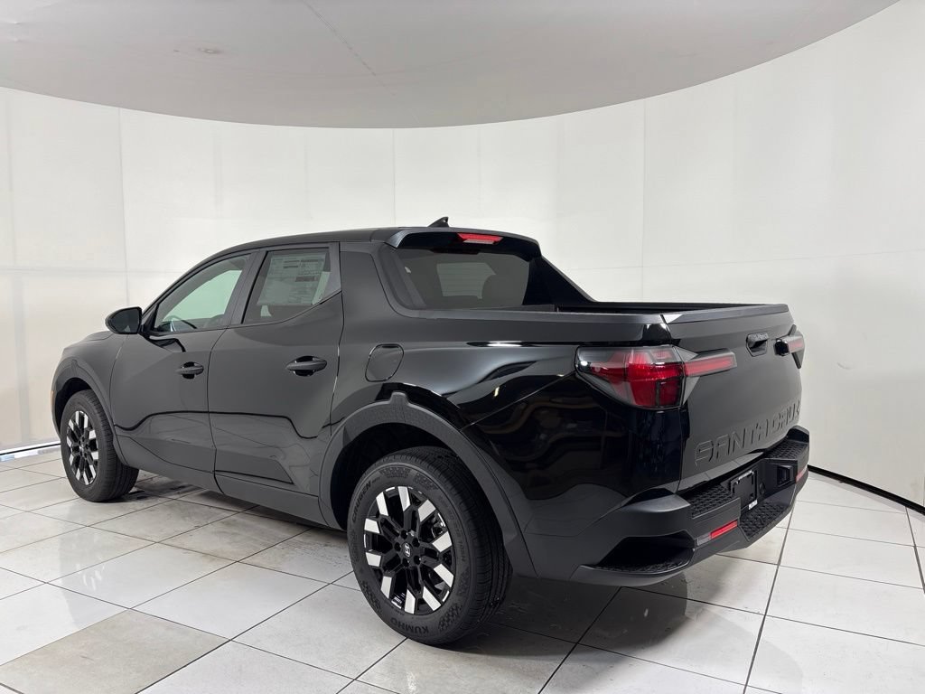 New 2027 Hyundai Santa Cruz SE FWD image 3