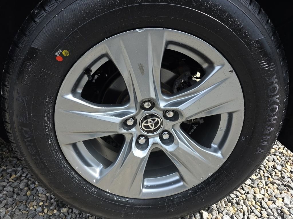 Certified 2024 Toyota RAV4 XLE image 10
