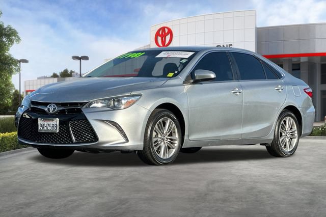 Certified 2017 Toyota Camry SE FWD image 10