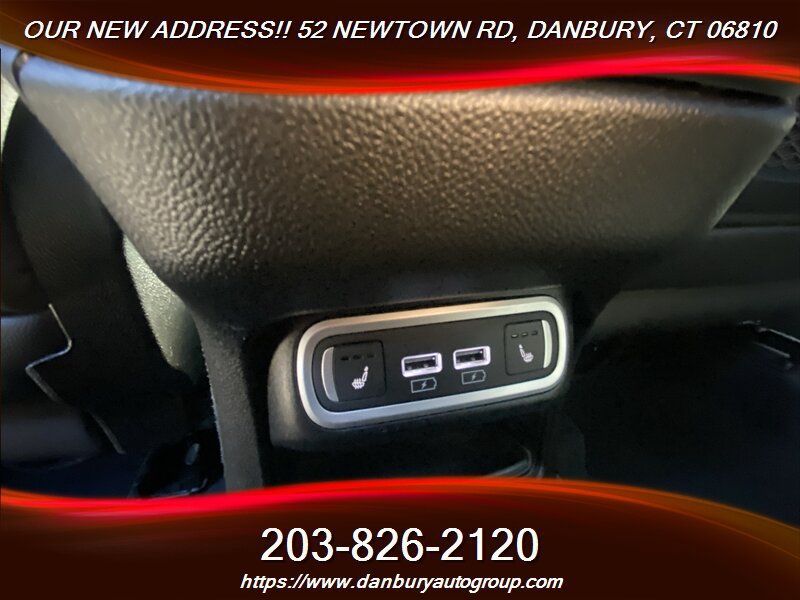Used 2023 Alfa Romeo Stelvio Ti AWD/4WD image 28