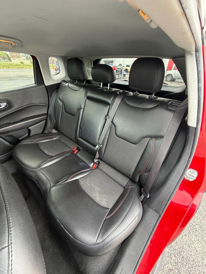 Used 2021 Jeep Compass Trailhawk AWD/4WD image 12