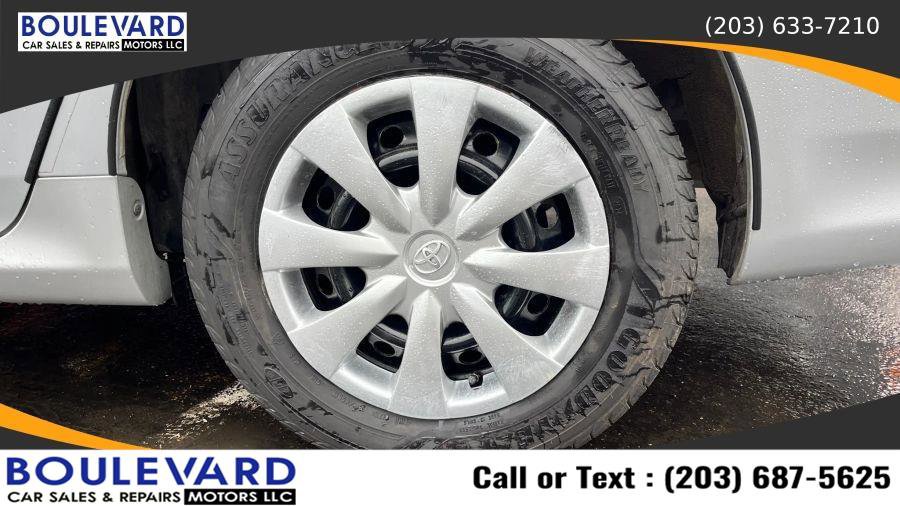 Used 2013 Toyota Corolla L FWD image 27