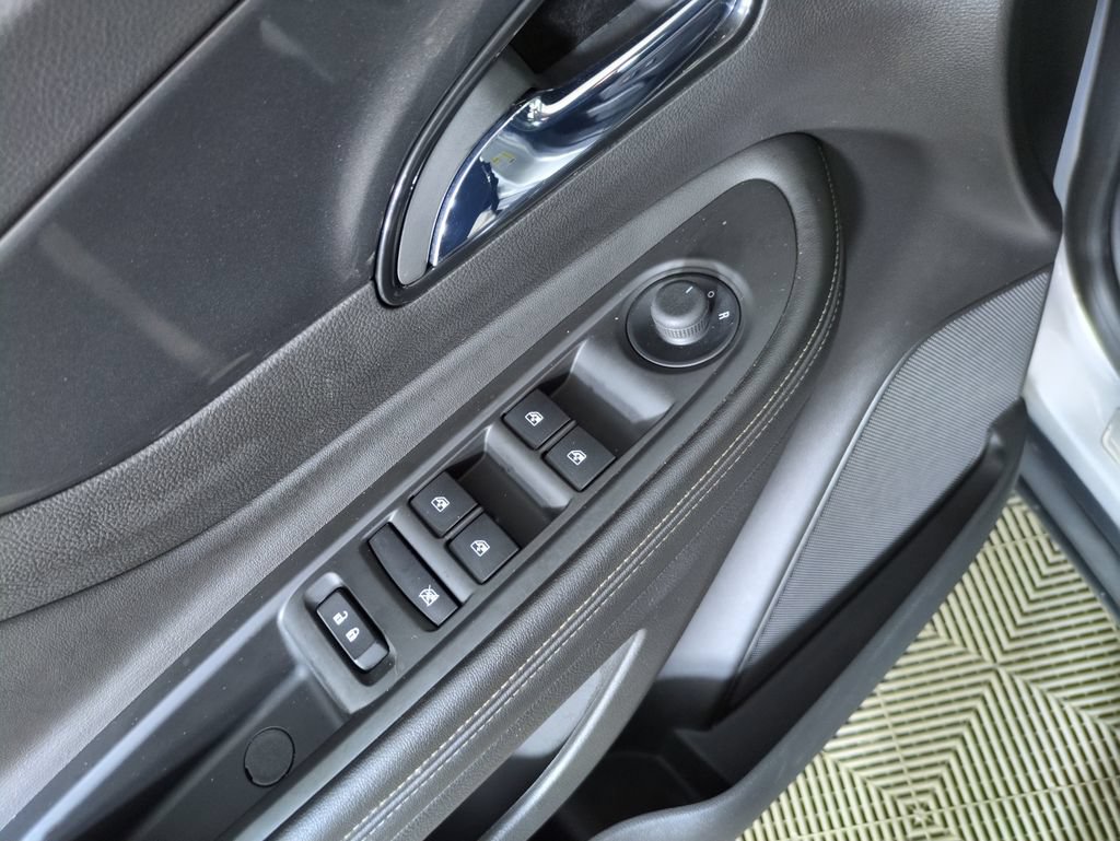 Used 2018 Buick Encore Preferred FWD image 12