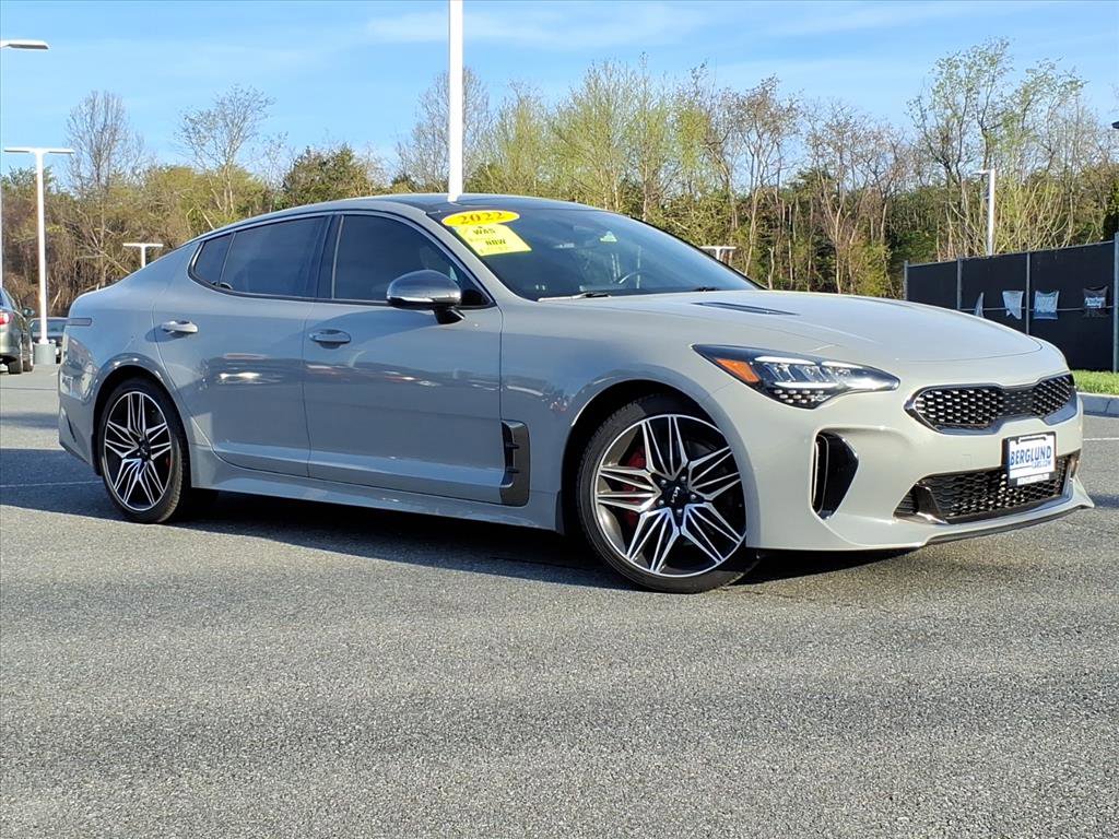 Used 2022 Kia Stinger GT1 image 2