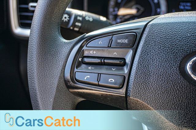 Used 2022 Hyundai Venue SE FWD image 23
