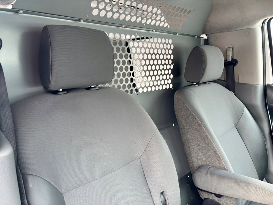 Used 2018 Nissan NV200 SV w/ Back Door Glass Package image 15