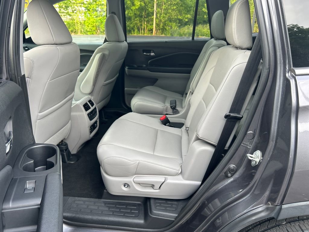 Used 2017 Honda Pilot Elite image 28