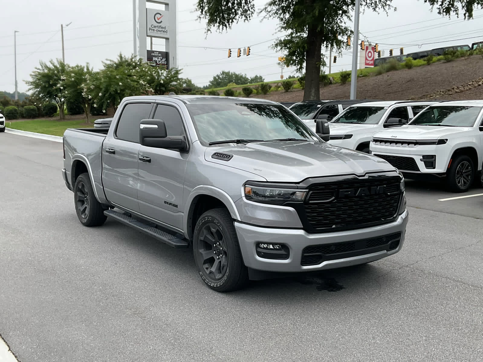 Used 2025 RAM 1500 Big Horn AWD/4WD image 7