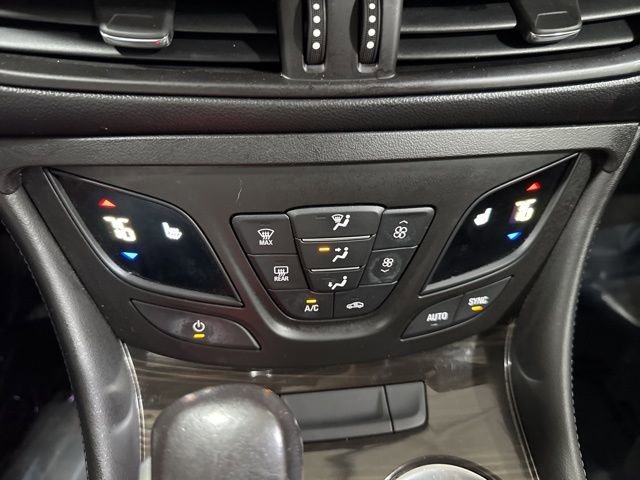 Used 2020 Buick Envision Essence FWD image 20