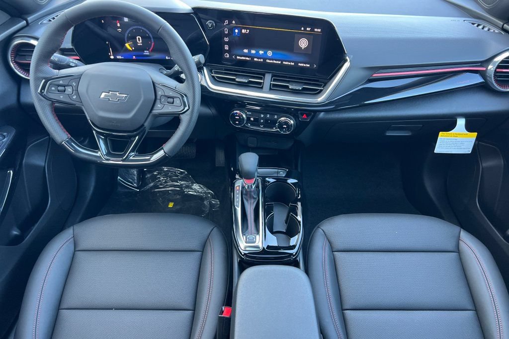 New 2026 Chevrolet Trax RS w/ Sunroof Package FWD image 10