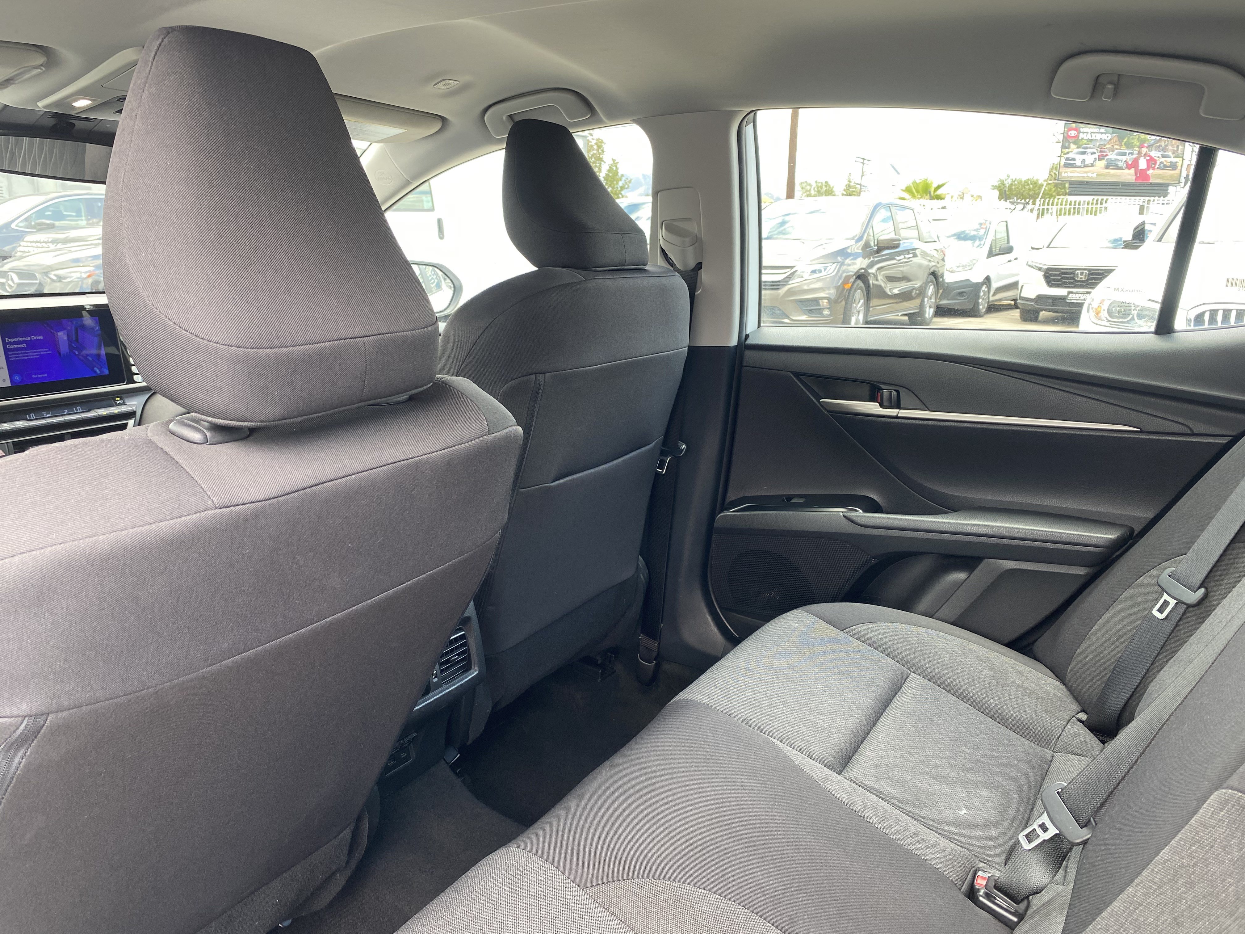 Used 2025 Toyota Camry LE FWD image 22