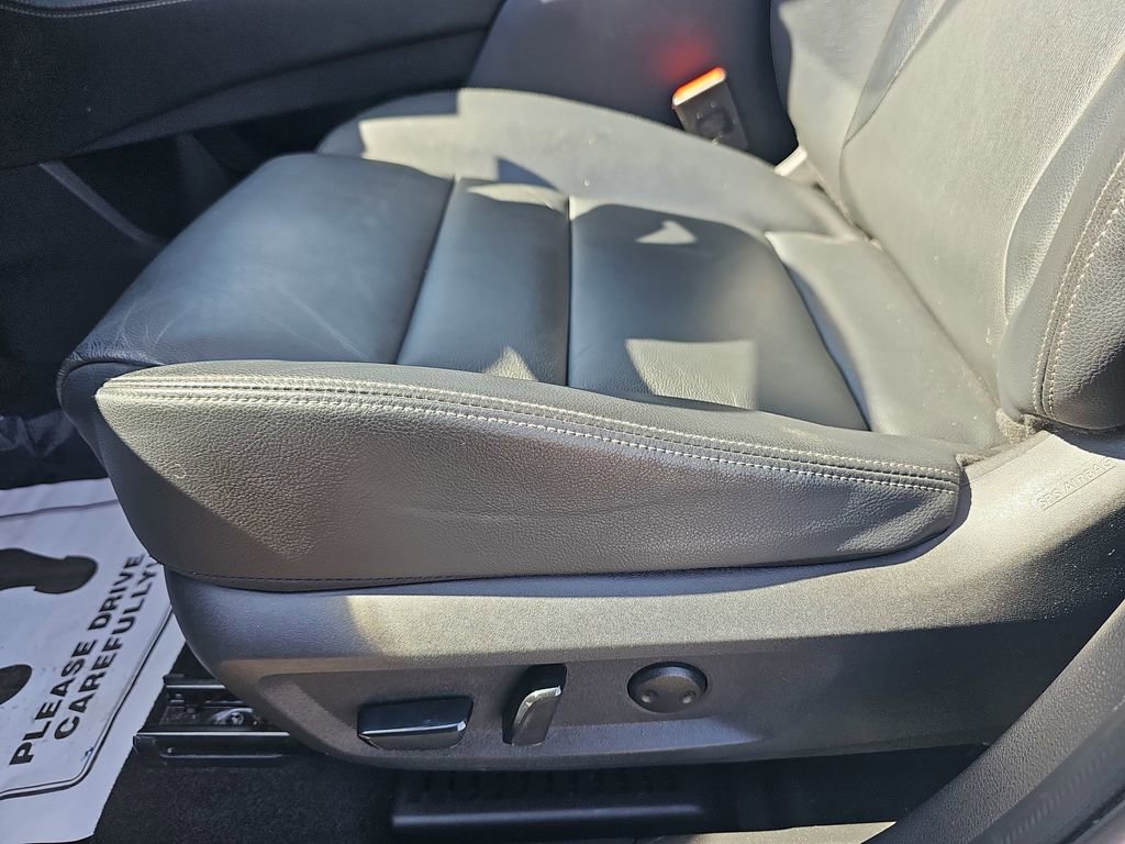 Used 2023 Nissan Rogue SL w/ SL Premium Package image 33