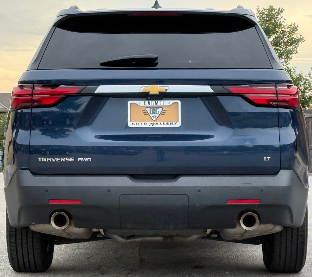 Used 2023 Chevrolet Traverse LT w/ Rear Camera Mirror Package AWD/4WD image 4