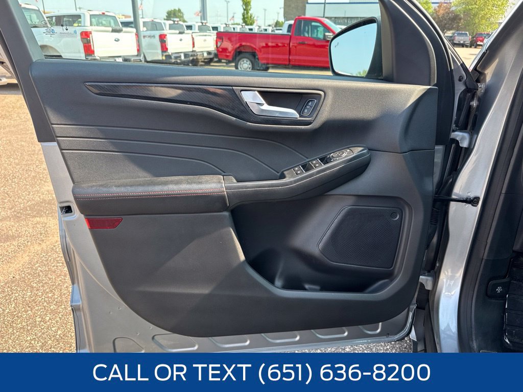 Used 2023 Ford Escape ST-Line w/ Tech Pack #1 AWD/4WD image 28