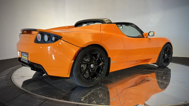 Used 2010 Tesla Roadster Sport image 25