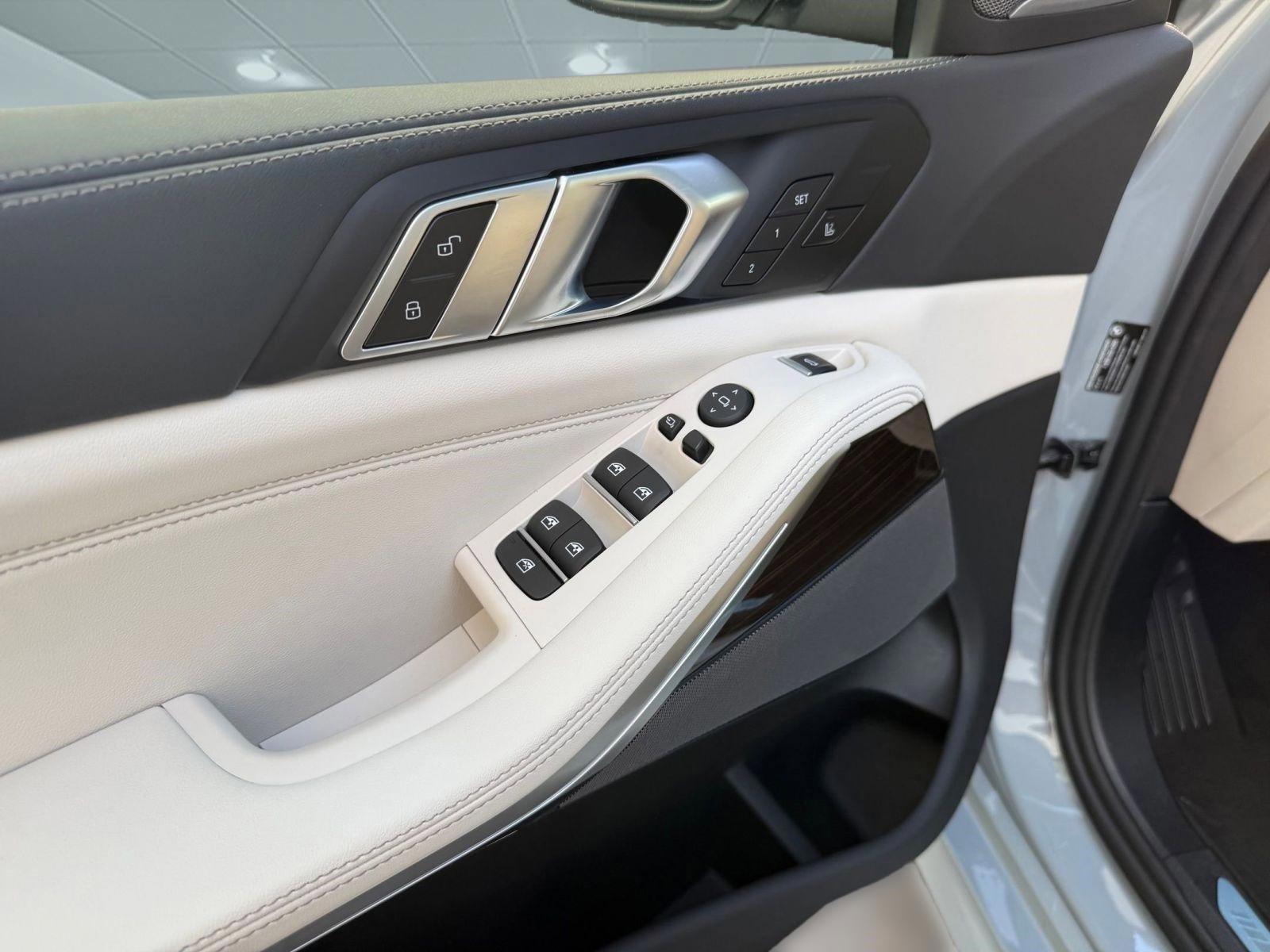 New 2026 BMW X5 sDrive40i w/ M Sport Package image 21